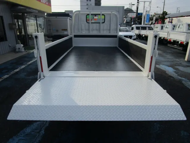 日野 デュトロ 2RG-XZU605M(2WD)の写真19