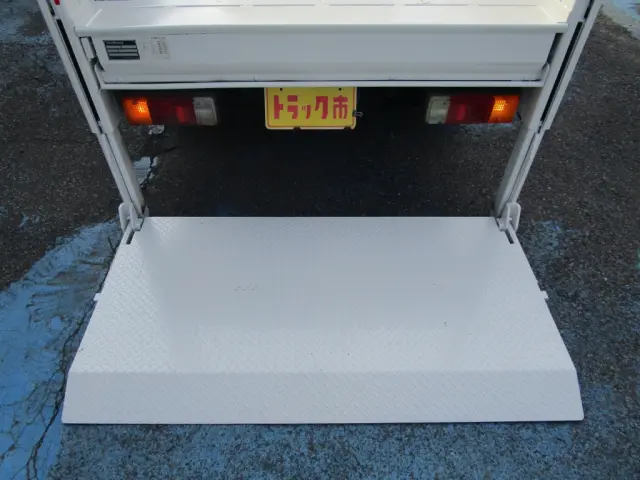 日野 デュトロ 2RG-XZU605M(2WD)の写真20