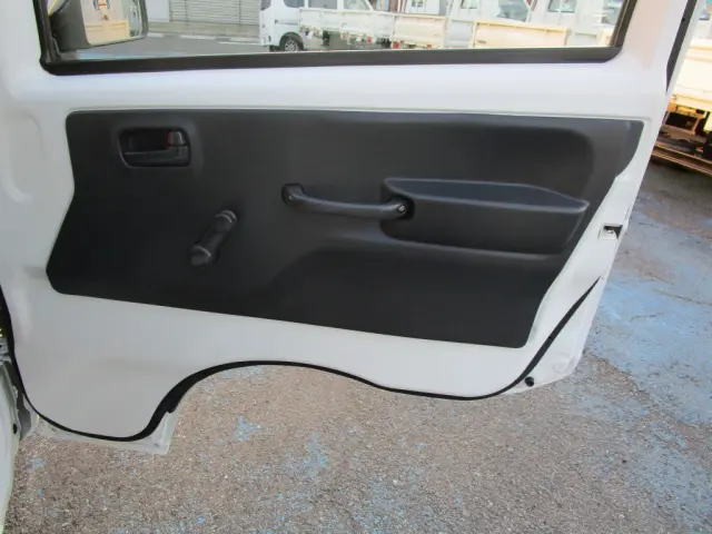 日産 クリッパーバン EBD-DR16T(2WD)の写真21