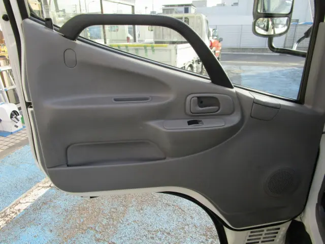 日野 デュトロ TKG-XZU650M(2WD)の写真32