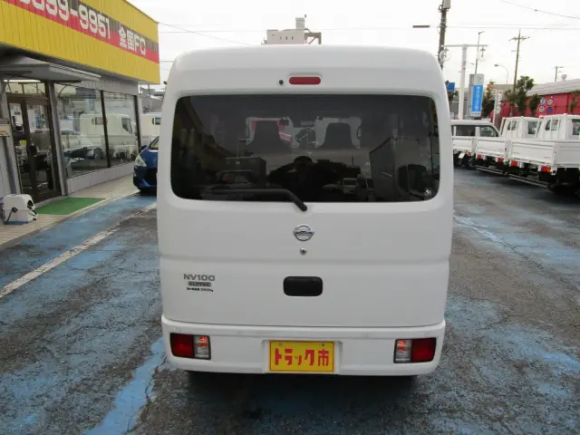 日産 クリッパーバン 5BD-DR17V(2WD)の写真4