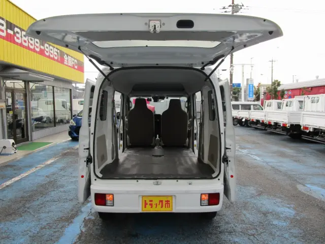 日産 クリッパートラック 5BD-DR17V(2WD)の写真4