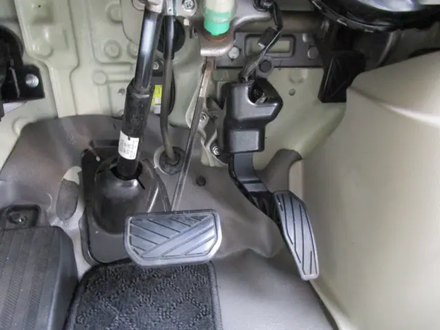 日産 クリッパートラック 5BD-DR17V(2WD)の写真22