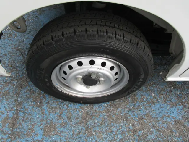 日産 クリッパートラック 5BD-DR17V(2WD)の写真40