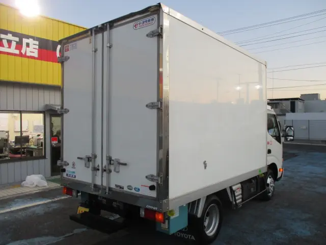 トヨタ ダイナ 2RG-XZC605(2WD)の写真3