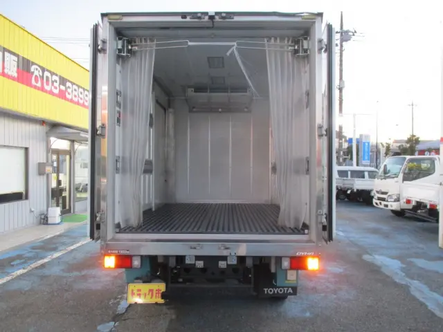 トヨタ ダイナ 2RG-XZC605(2WD)の写真4