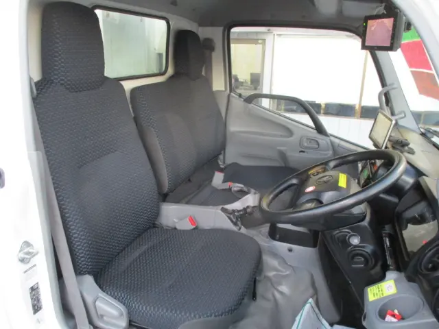 トヨタ ダイナ 2RG-XZC605(2WD)の写真6