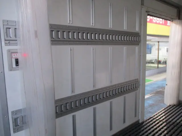 トヨタ ダイナ 2RG-XZC605(2WD)の写真16