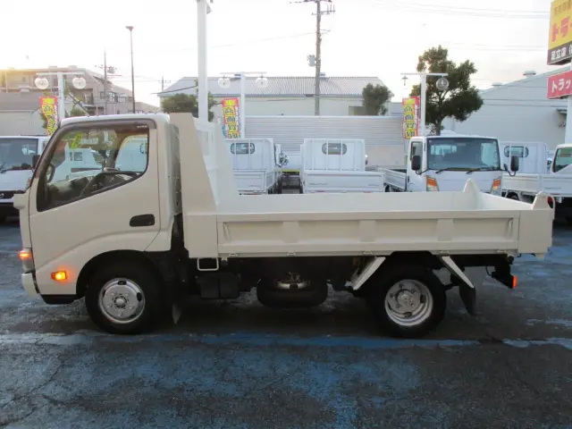 日野 デュトロ TKG-XZC610T(2WD)の写真9