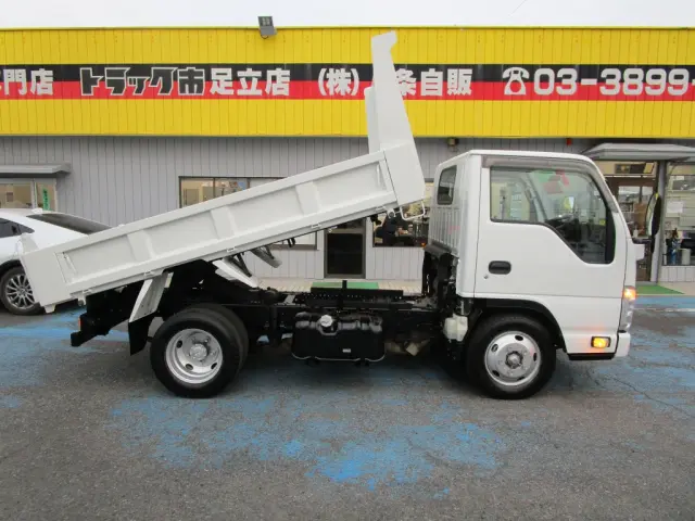 いすゞ エルフ TPG-NKR85AD(2WD)の写真8