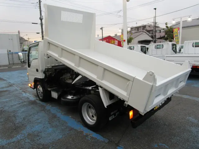 いすゞ エルフ TPG-NKR85AD(2WD)の写真11