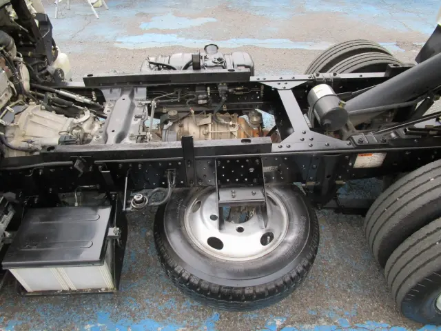 いすゞ エルフ TPG-NKR85AD(2WD)の写真21