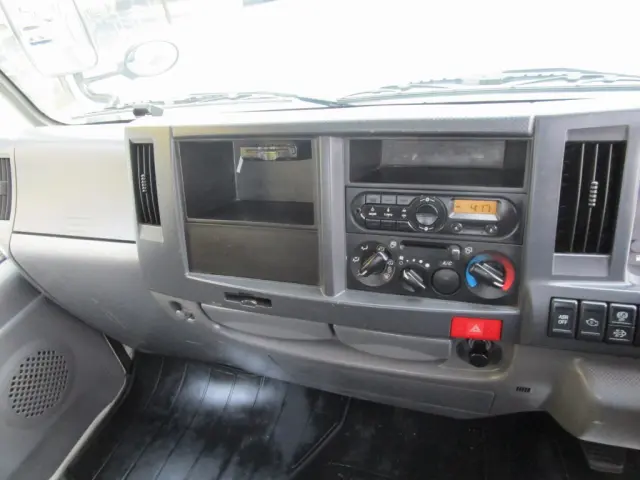 いすゞ エルフ TPG-NKR85AD(2WD)の写真26