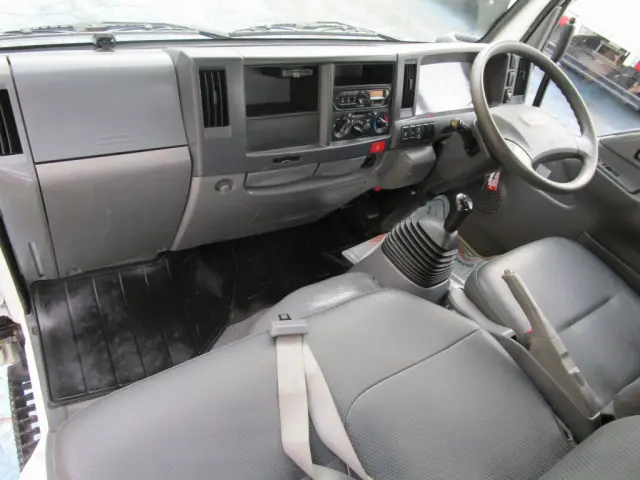 いすゞ エルフ TPG-NKR85AD(2WD)の写真31