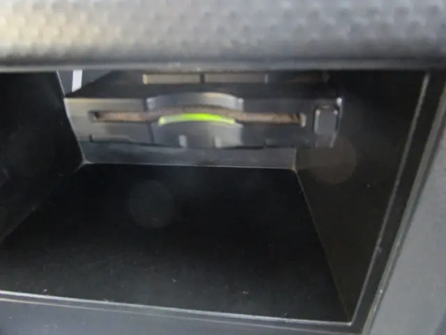 いすゞ エルフ TPG-NKR85AD(2WD)の写真35