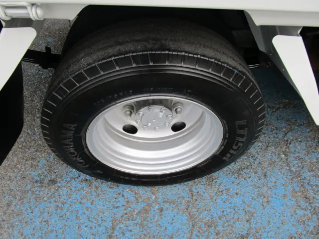 いすゞ エルフ TPG-NKR85AD(2WD)の写真40