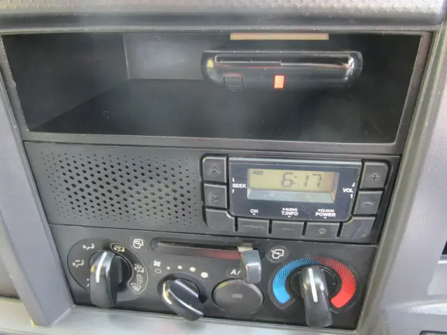 いすゞ エルフ TPG-NKR85AR(2WD)の写真41