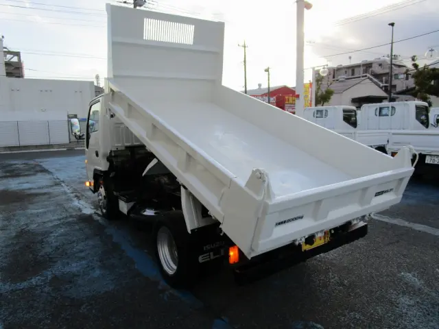 いすゞ エルフ TPG-NJR85AD(2WD)の写真10