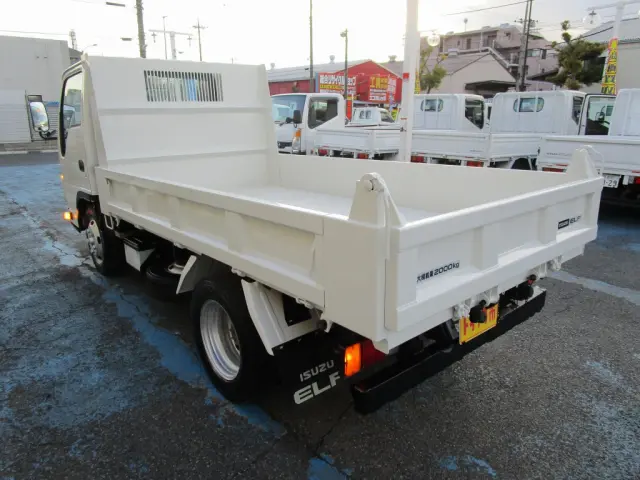 いすゞ エルフ TPG-NJR85AD(2WD)の写真11