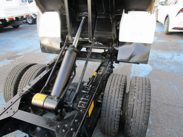 いすゞ エルフ TPG-NJR85AD(2WD)の写真20