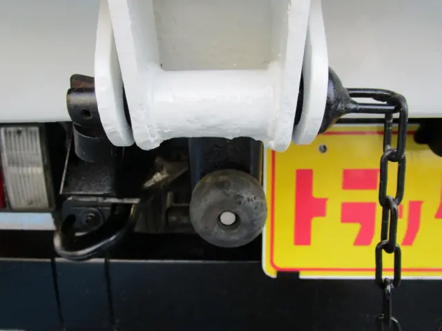 いすゞ エルフ TPG-NJR85AD(2WD)の写真24