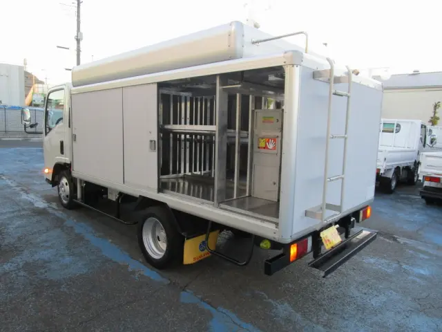 いすゞ エルフ TRG-NLR85N(2WD)の写真3