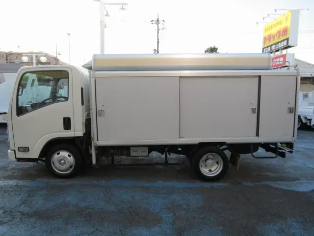 いすゞ エルフ TRG-NLR85N(2WD)の写真18