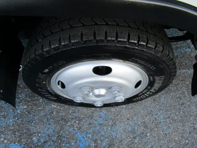 いすゞ エルフ TRG-NLR85N(2WD)の写真42