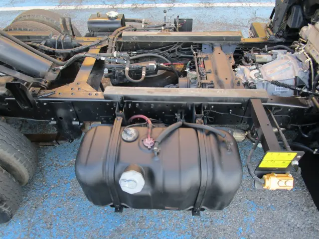 いすゞ エルフ TPG-NKR85AN(2WD)の写真16