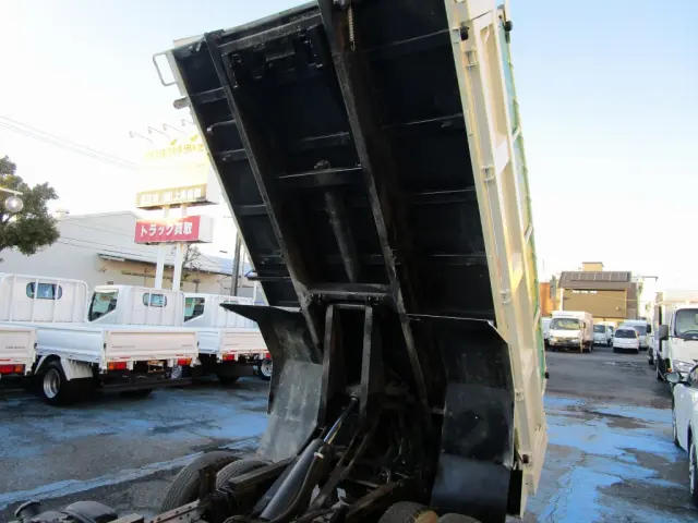 いすゞ エルフ TPG-NKR85AN(2WD)の写真18