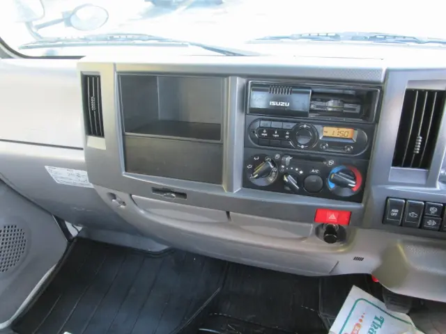 いすゞ エルフ TPG-NKR85AN(2WD)の写真26