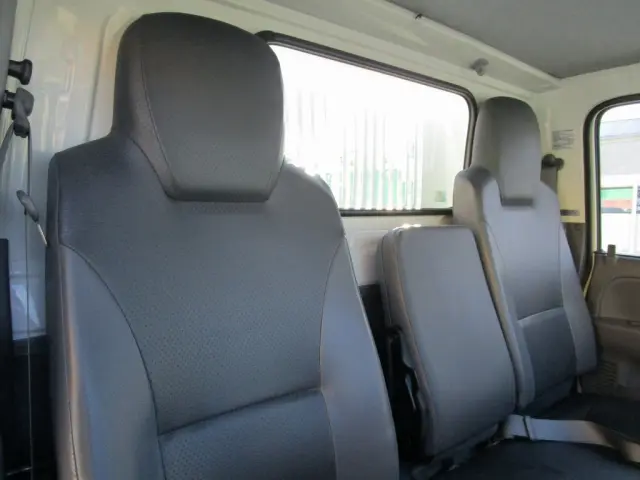 いすゞ エルフ TPG-NKR85AN(2WD)の写真29