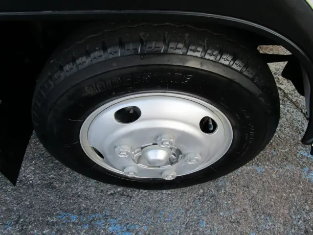 いすゞ エルフ TPG-NKR85AN(2WD)の写真41