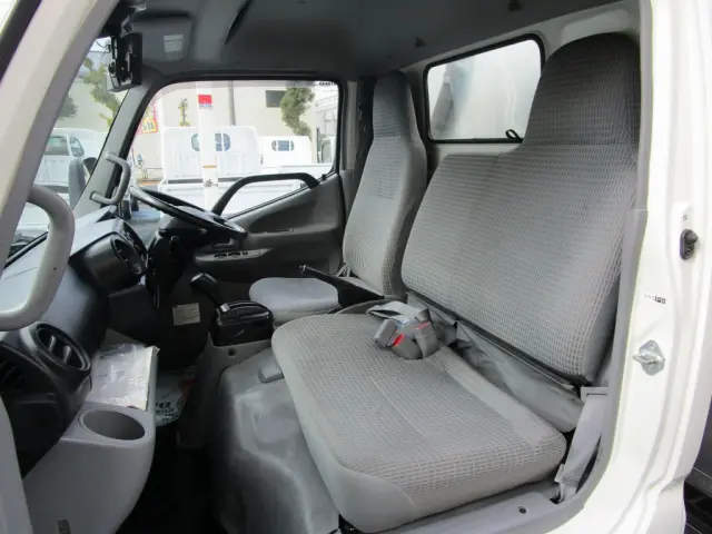 日野 デュトロ TPG-XZU655M(2WD)の写真38