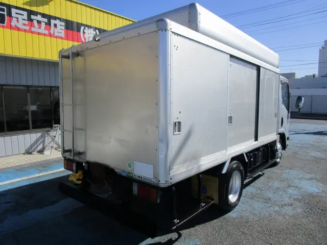 いすゞ エルフ TKG-NMR85N(2WD)の写真3