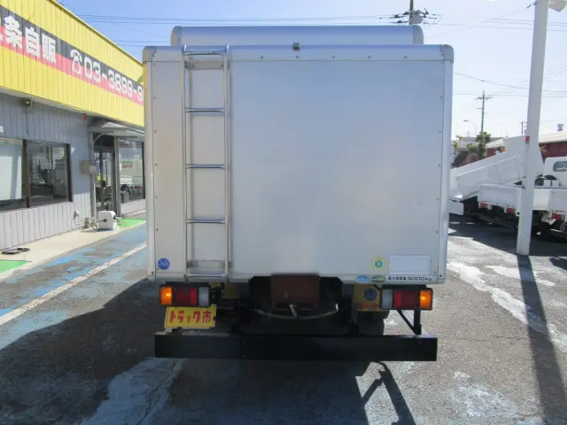 いすゞ エルフ TKG-NMR85N(2WD)の写真4