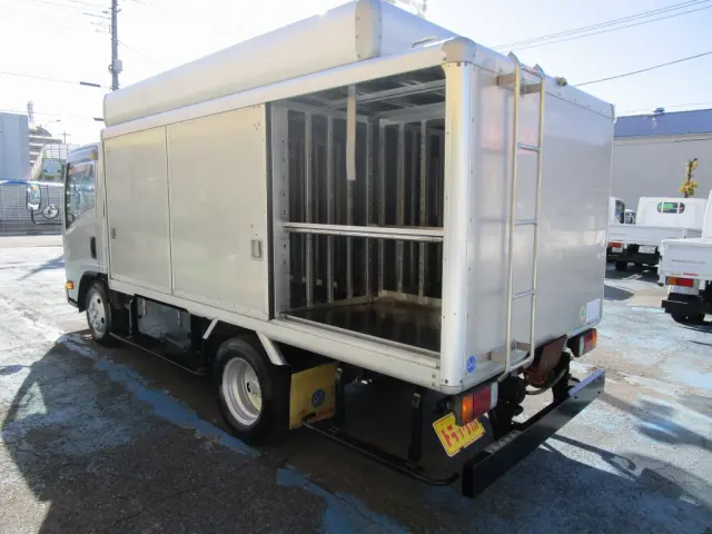 いすゞ エルフ TKG-NMR85N(2WD)の写真5