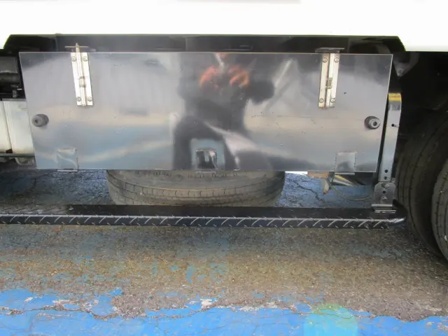 いすゞ エルフ TKG-NMR85N(2WD)の写真23