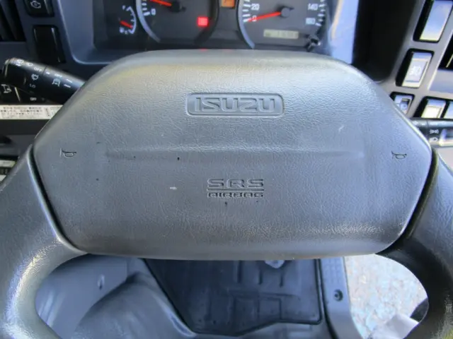 いすゞ エルフ TKG-NMR85N(2WD)の写真37