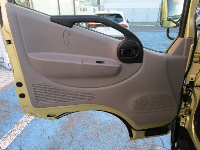 日産 アトラス CBF-SQ2F24(2WD)の写真32