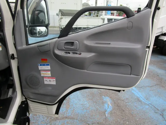 日野 デュトロ TKG-XZU650M(2WD)の写真29