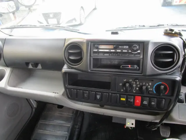 日野 デュトロ TKG-XZU650M(2WD)の写真32