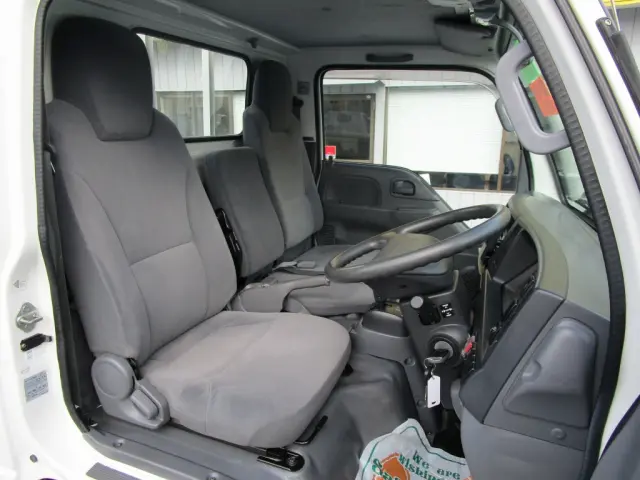 いすゞ エルフ TKG-NJR85A(2WD)の写真6