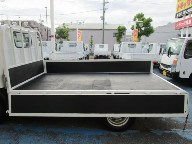 いすゞ エルフ TKG-NJR85A(2WD)の写真13