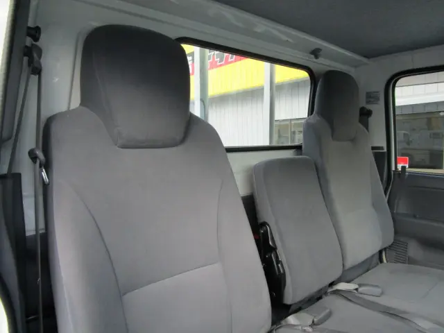 いすゞ エルフ TKG-NJR85A(2WD)の写真29