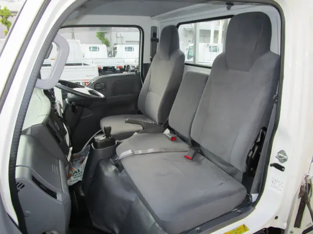 いすゞ エルフ TKG-NJR85A(2WD)の写真32