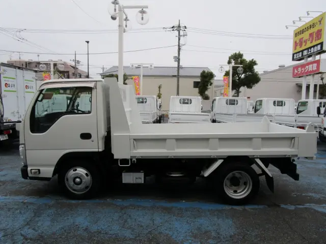 いすゞ エルフ TPG-NJR85AN(2WD)の写真11