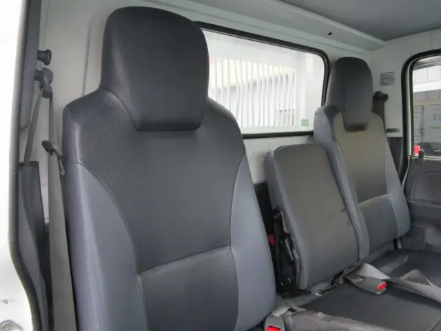 いすゞ エルフ TPG-NJR85AN(2WD)の写真29