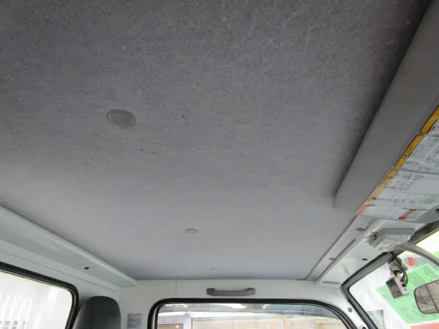 いすゞ エルフ TPG-NJR85AN(2WD)の写真32