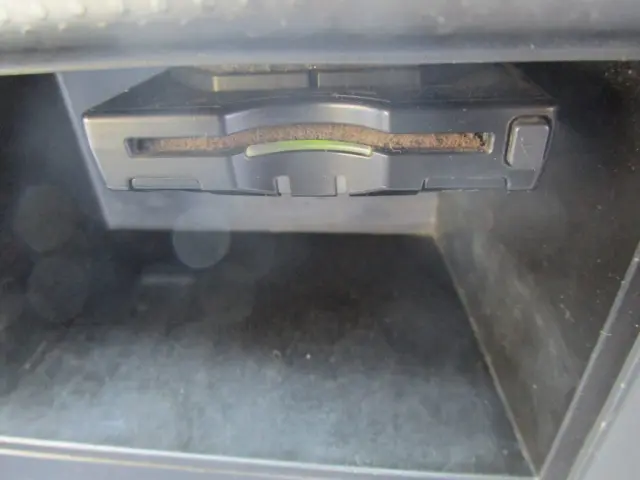 いすゞ エルフ TPG-NJR85AN(2WD)の写真36